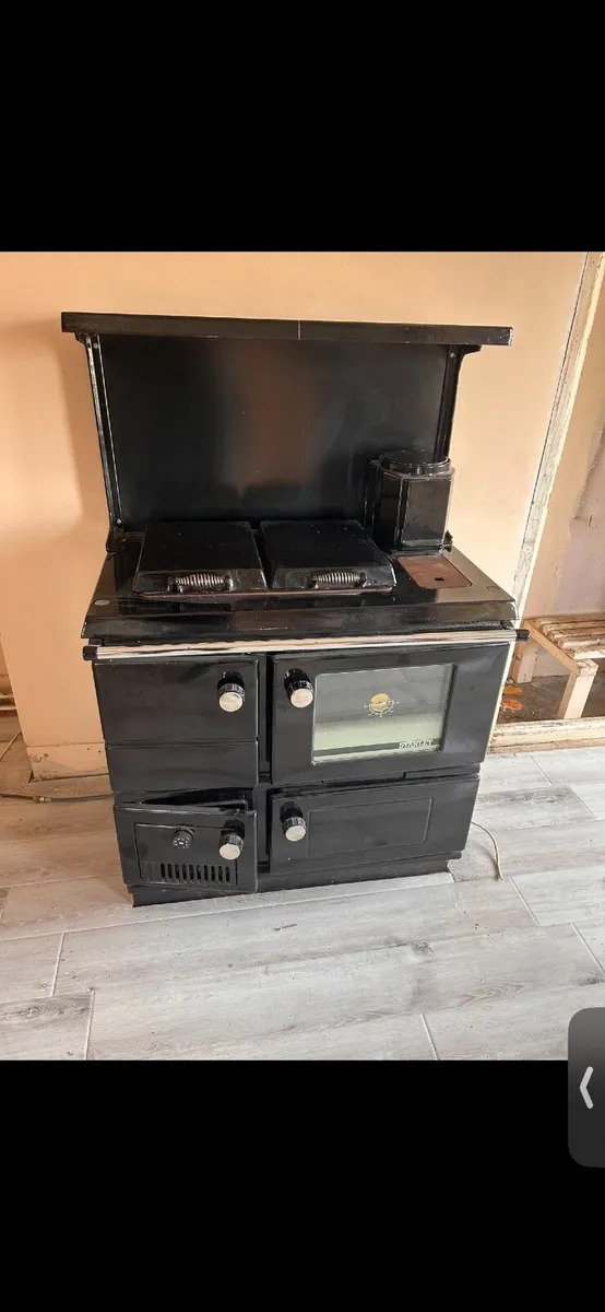 Stanley Oil Stove - Image 1