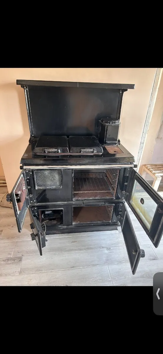Stanley Oil Stove - Image 3
