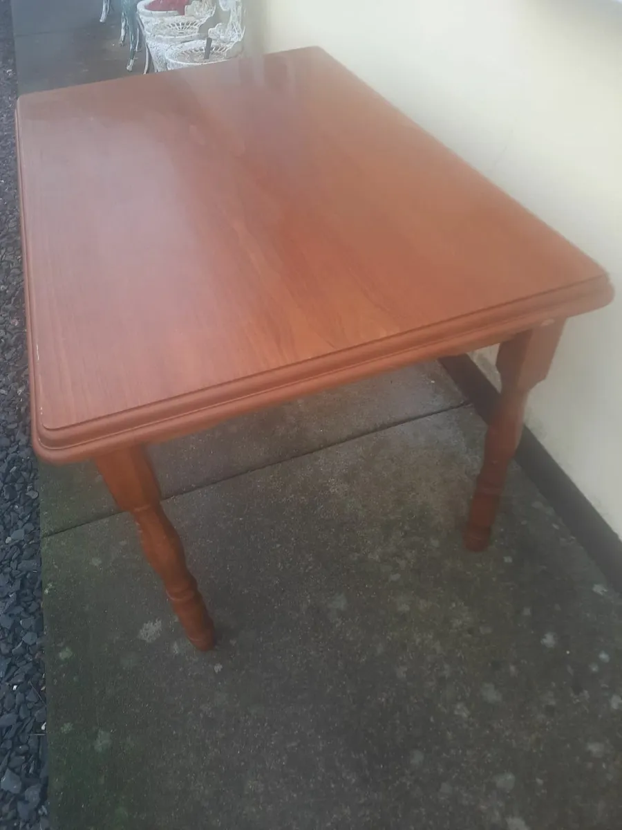 Kitchen table - Image 3