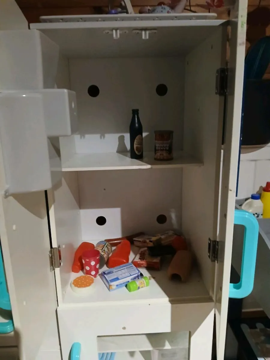 Play kitchen - Image 3