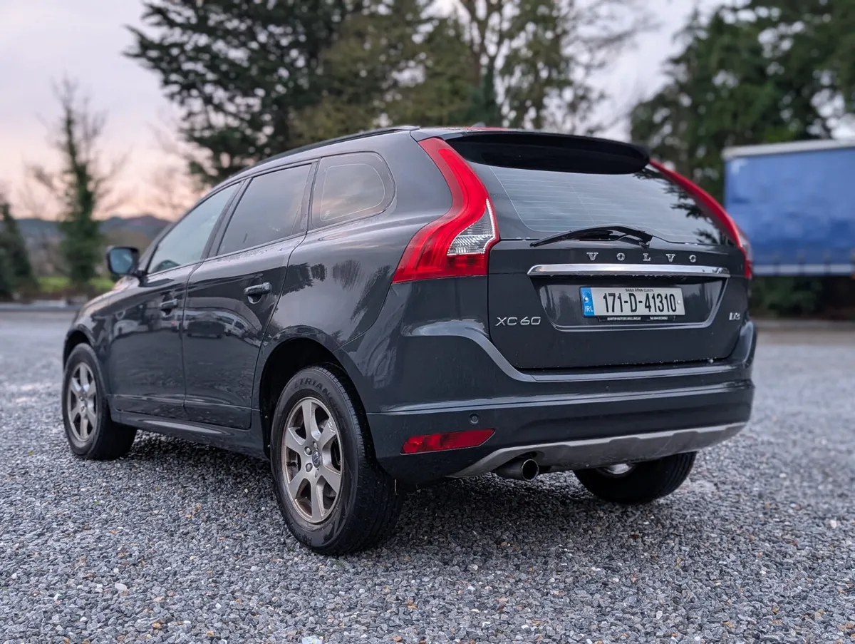 2017 Volvo XC60 2.0 Diesel - Image 4
