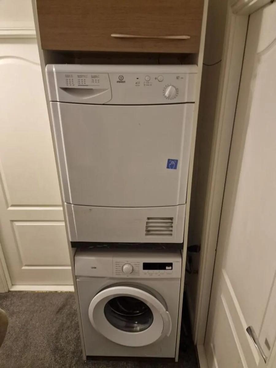 Indesit 7 kg dryer - Image 1