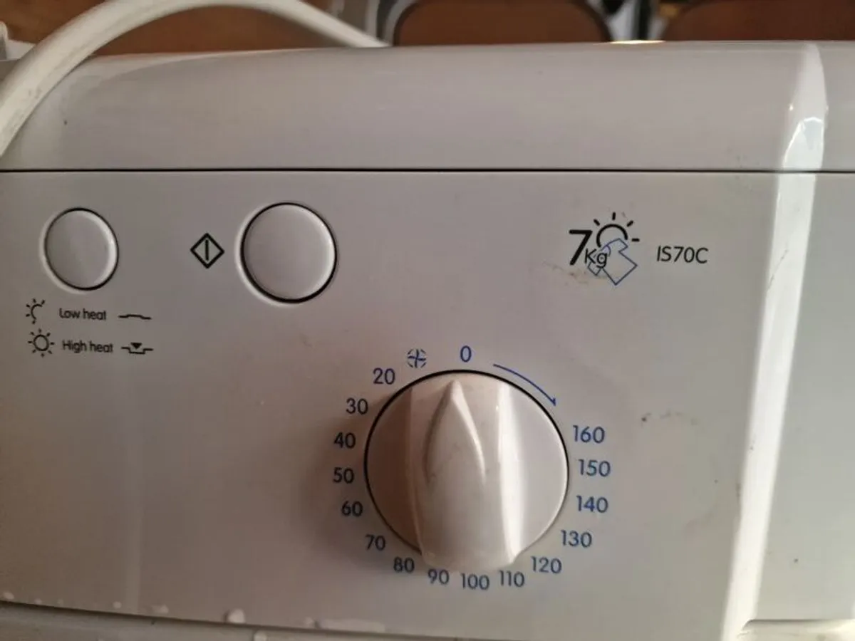 Indesit 7 kg dryer - Image 3