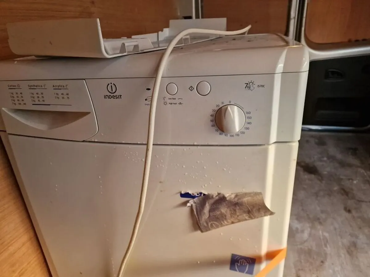 Indesit 7 kg dryer - Image 4