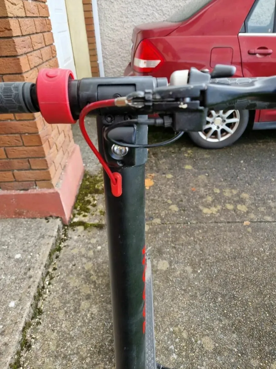 Electric Scooter, charger missing, but there is ch - Image 3