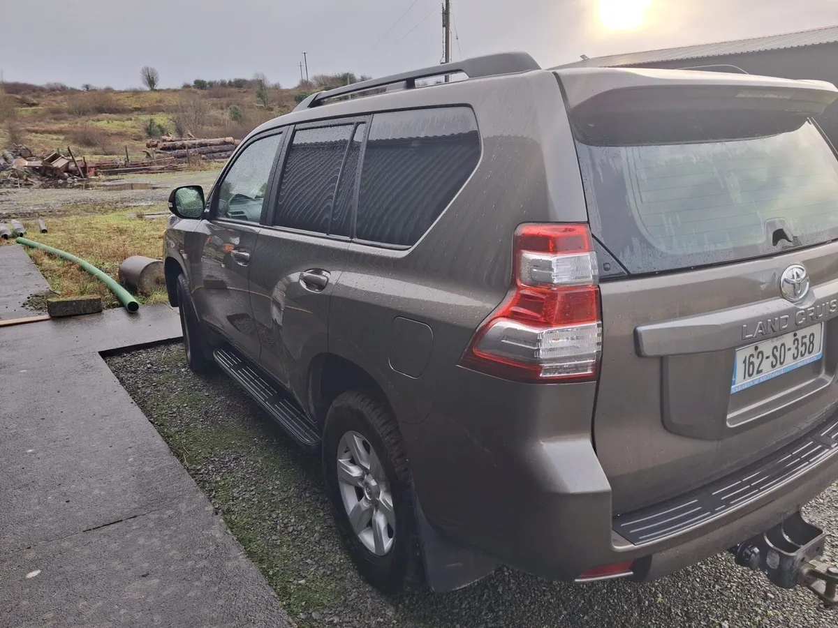 Toyota Landcruiser - Image 4