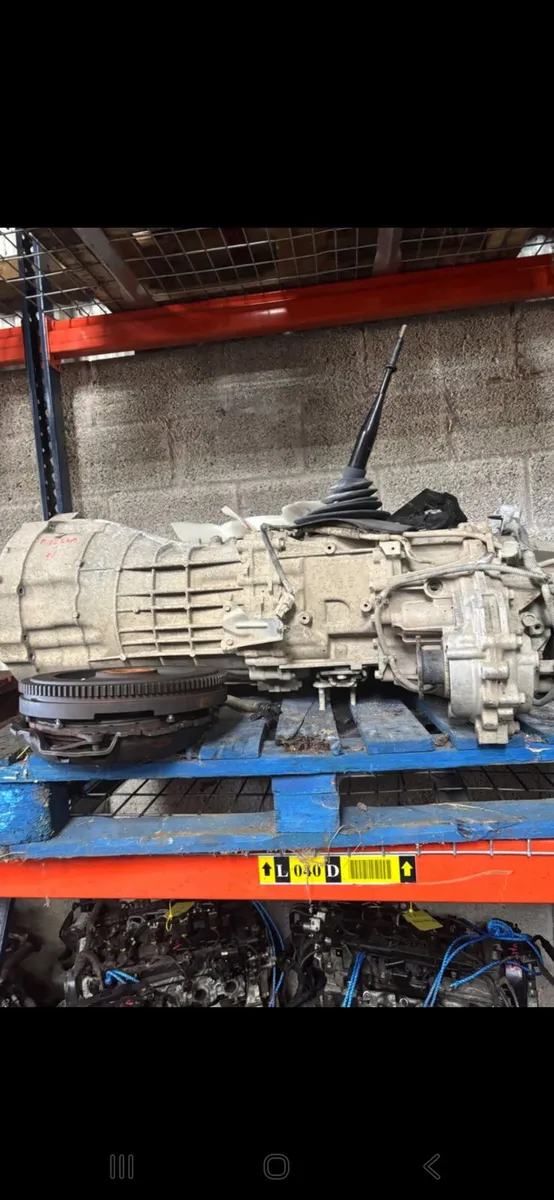 Nissan navra 2.5 gear box 📦 and turbo