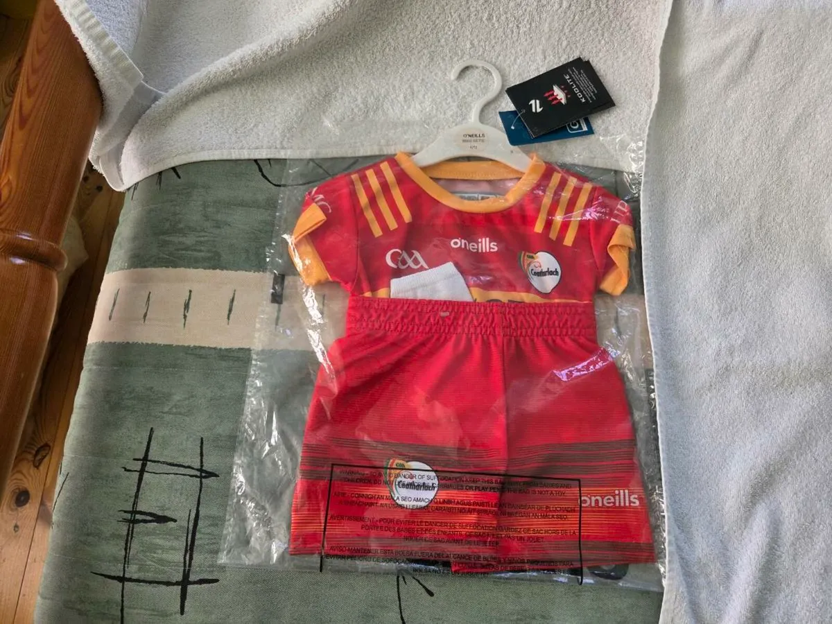 Carlow Gaelic Football Home Jersey Kit 2024 GAA - Image 1