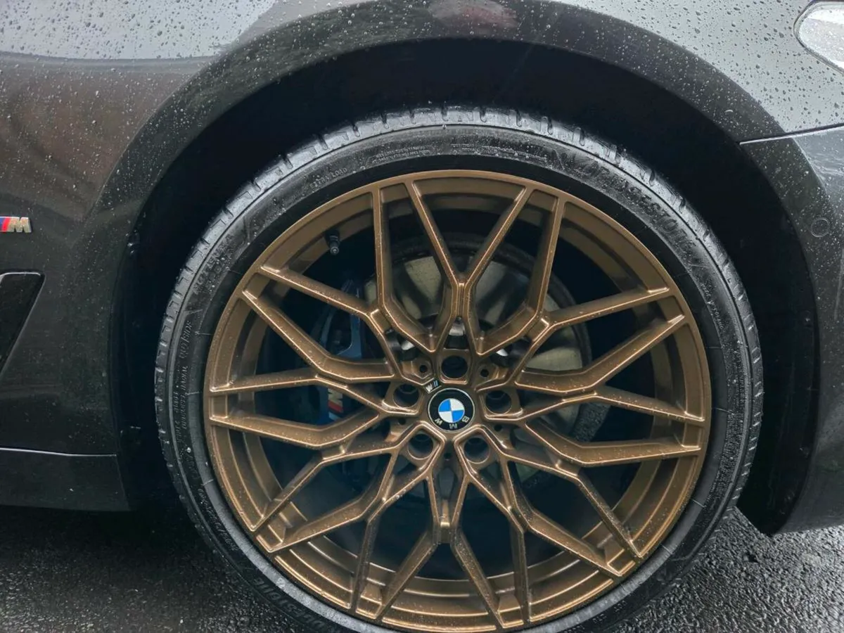 Bmw 530e m sport - Image 2