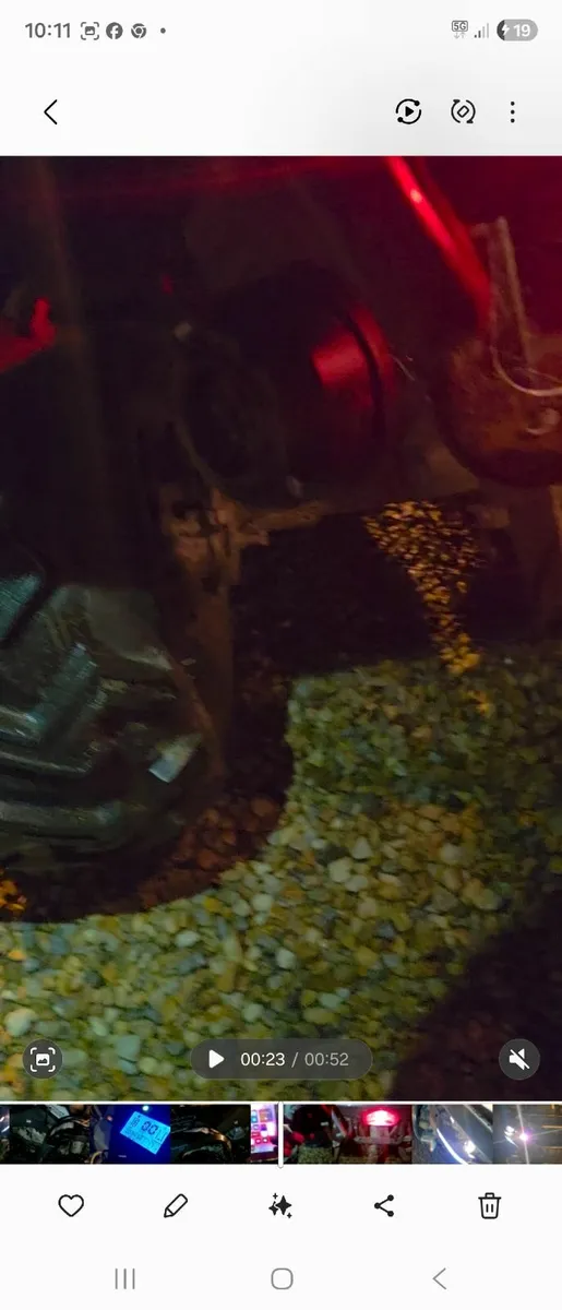 Quadzilla 300cc road quad 4x4 - Image 3