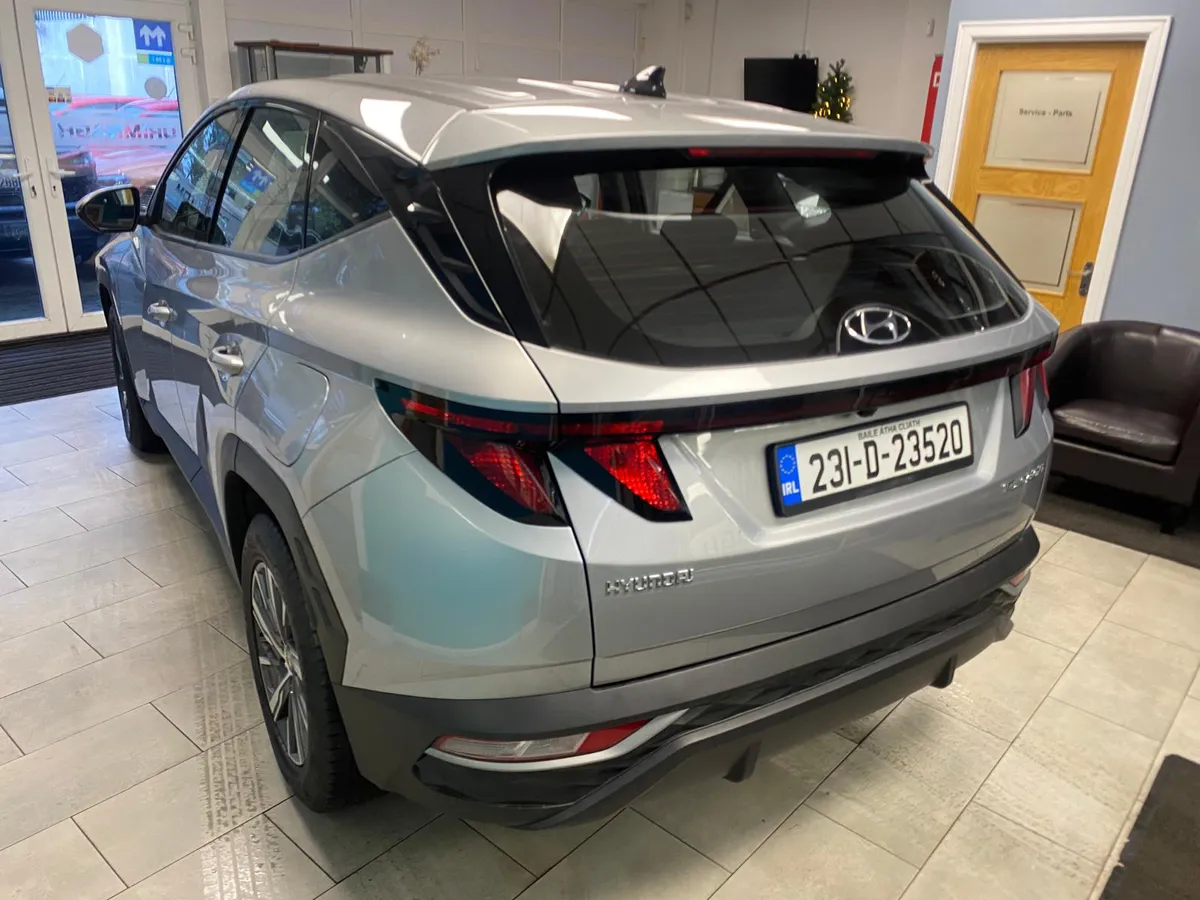 Hyundai Tucson 23 Diesel comfort plus - Image 2