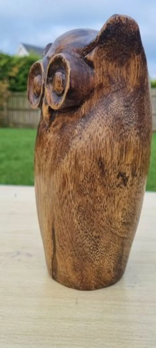 Vintage carved wooden owl figurine - Image 2