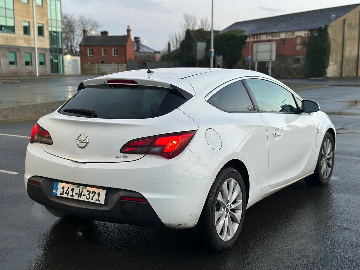 14 opel astra gtc sri  1.7 diesel - Image 1