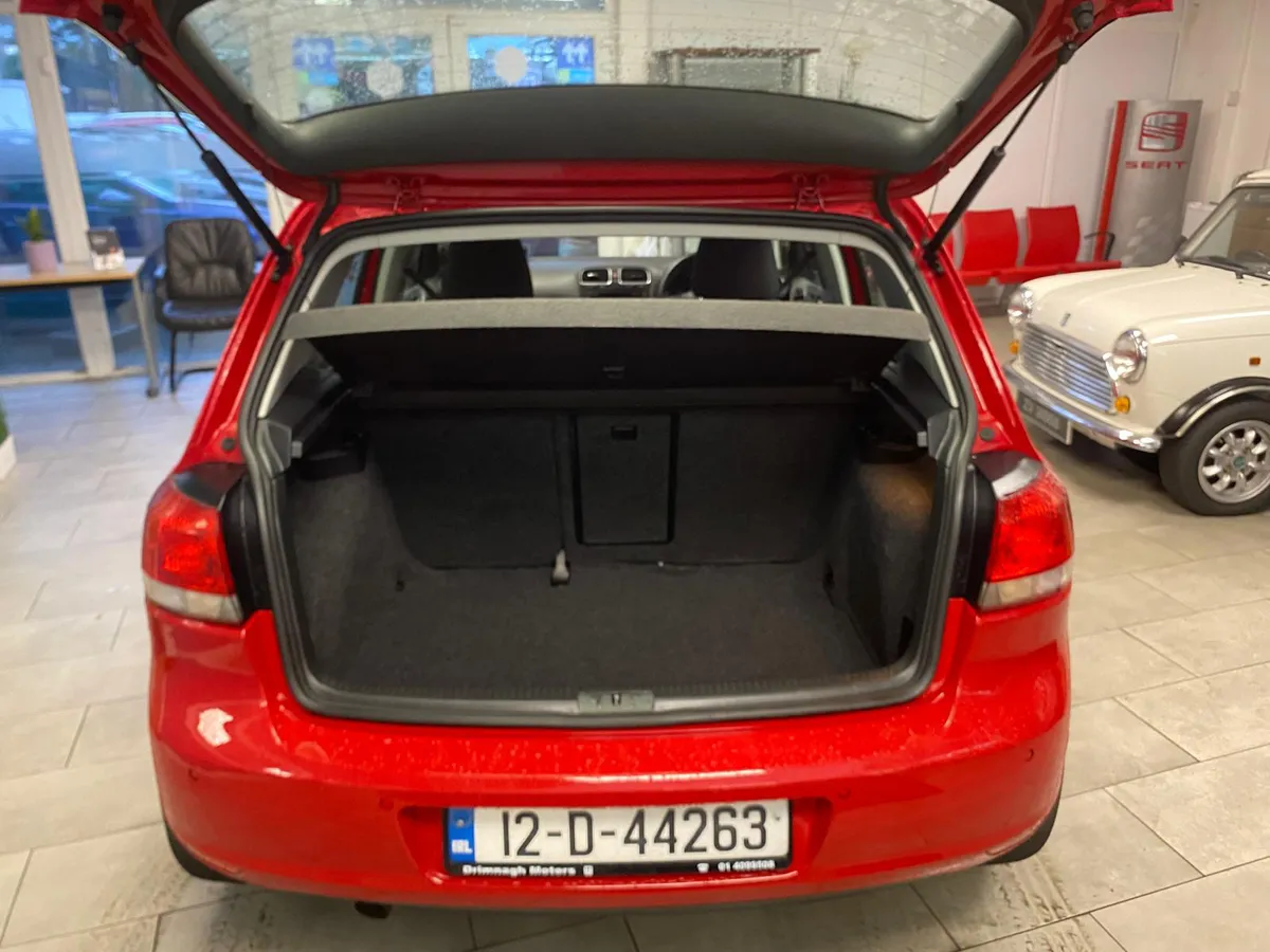 Volkswagen Golf 1.6 TDI MATCH - Image 4