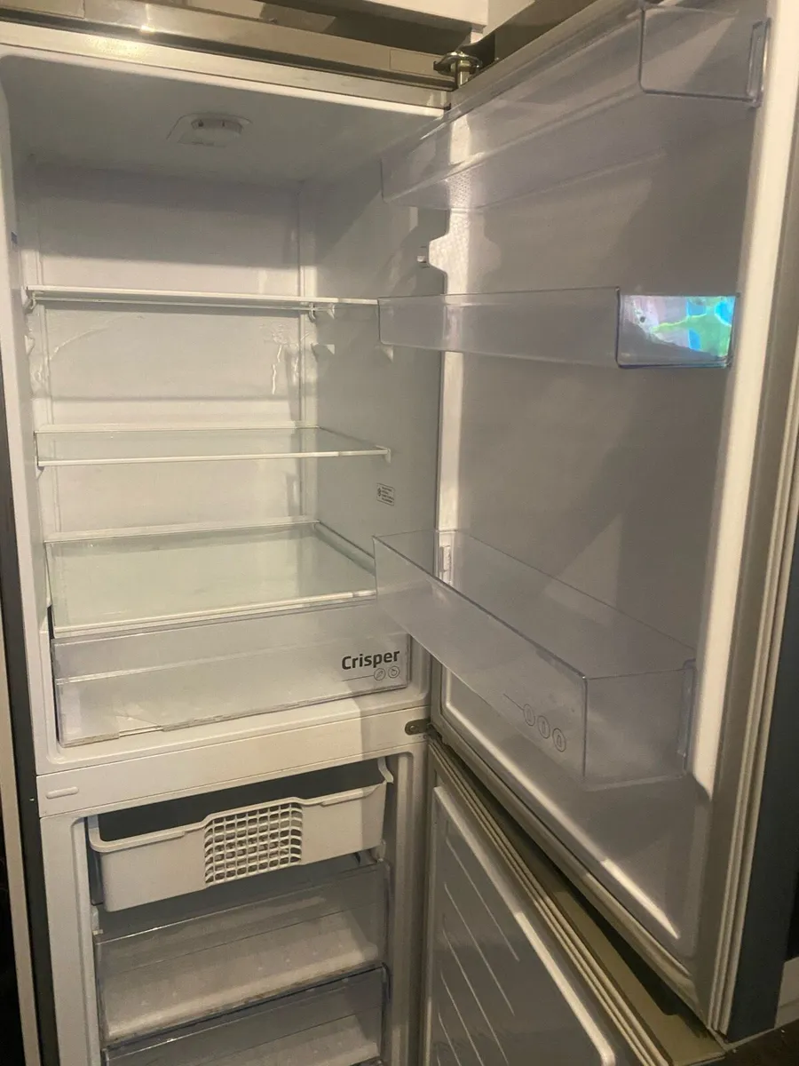 Beko fridge freezer - Image 2