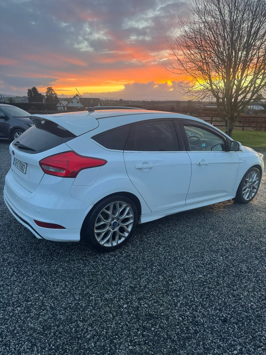 Ford Focus 2015 zetec S new nct - Image 4