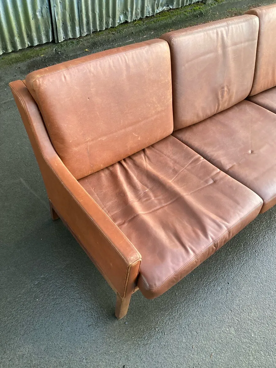 Kai Lyngfeldt Larsen Sofa Warehouse Open Sat 20th - Image 4