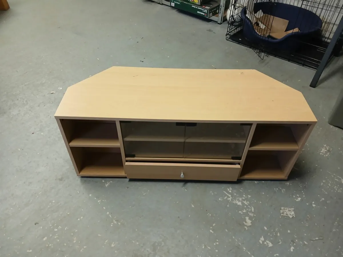 Tv unit