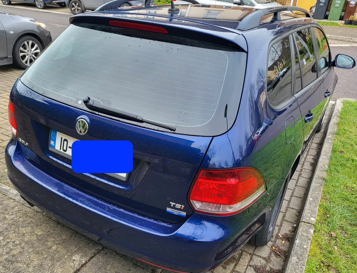 Volkswagen Golf 2010 - Image 4