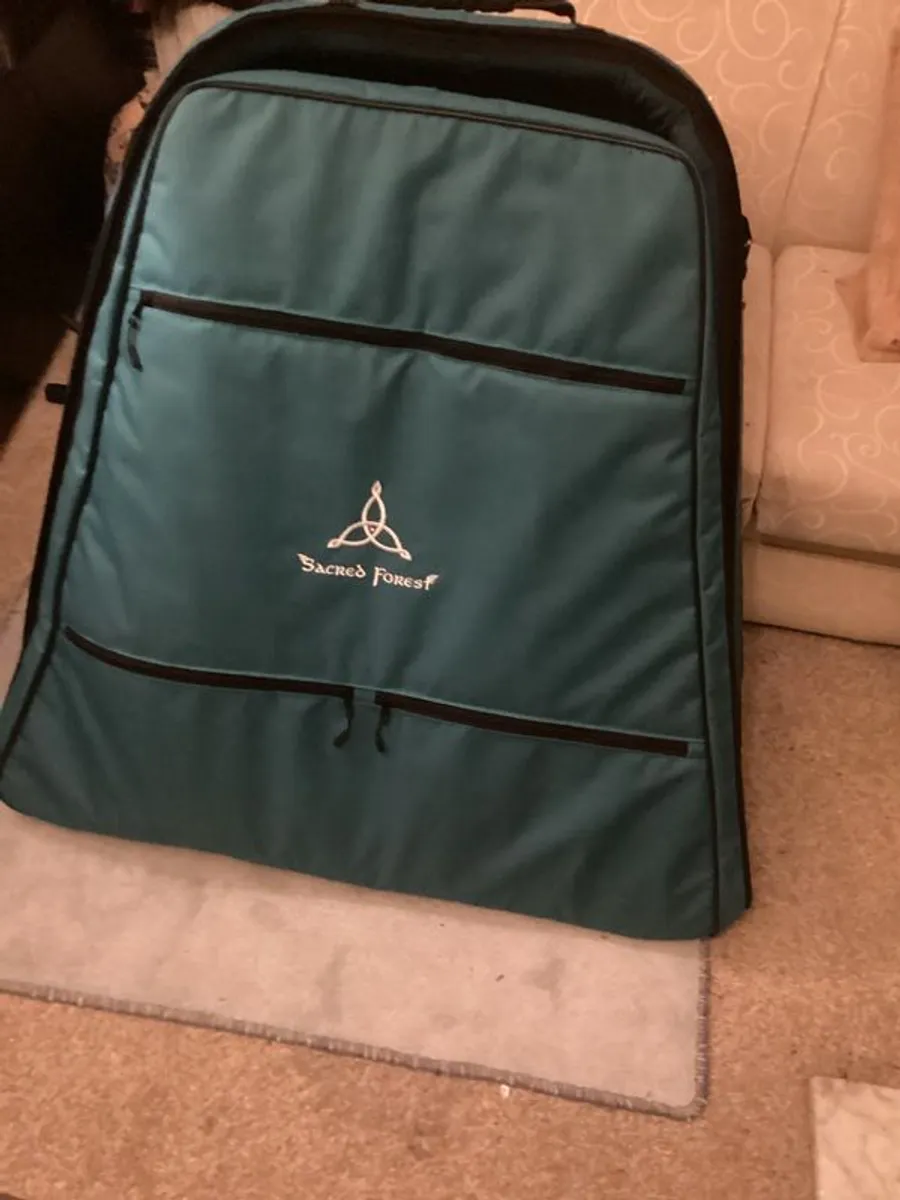 Sacred forest Crystal harp with padded case. Greatly reduced. - Image 2