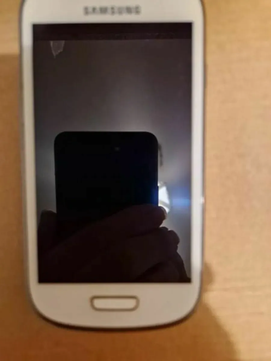 Samsung Galaxy SIII Mini, Model GT-I8190, 8GB - Image 2