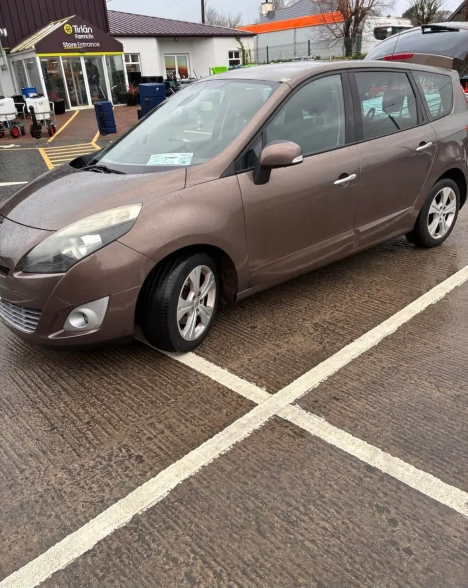 2010  Renault scenic grande 7 seater nct & tax - Image 1
