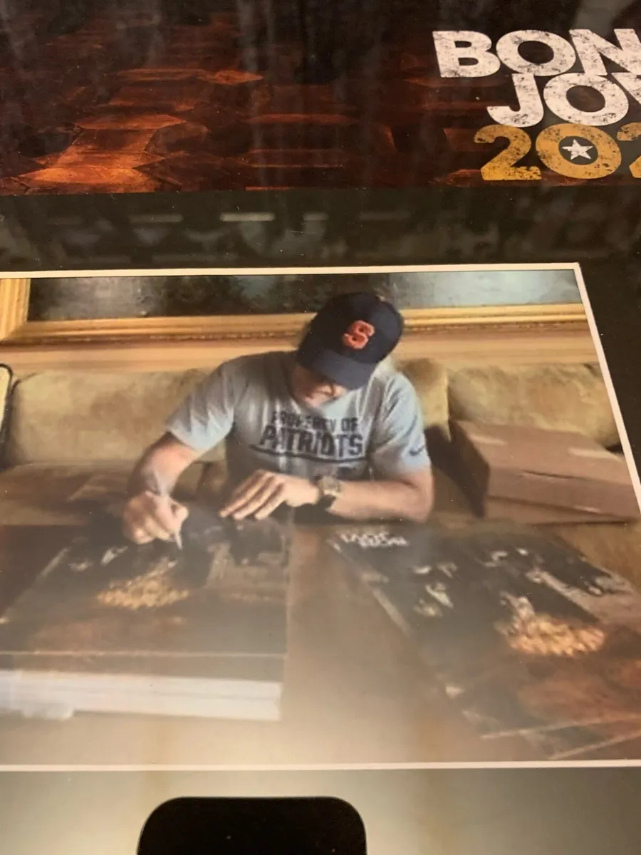 Bon Jovi signed  and figure free - Image 3