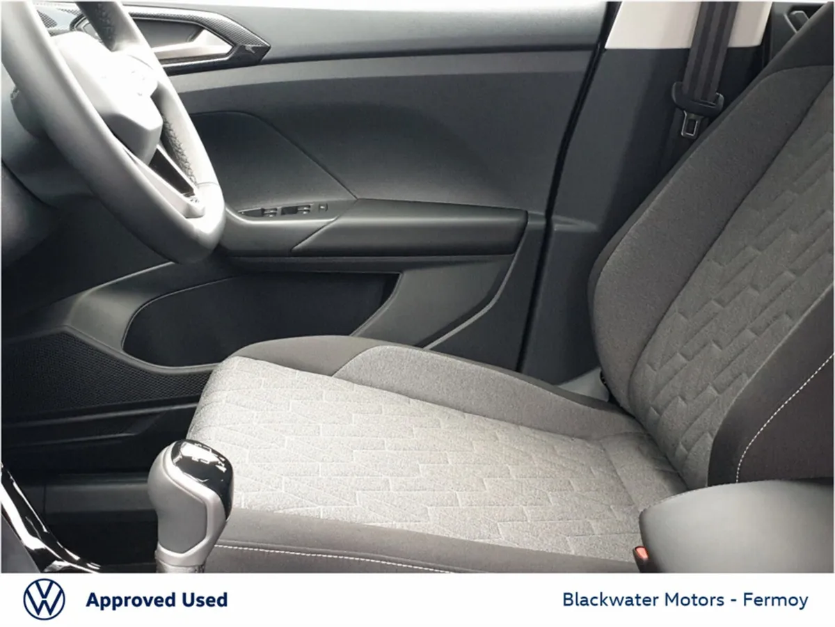 Volkswagen T-Cross T-CROSS EDITION75 1.0 M5F 95HP - Image 4