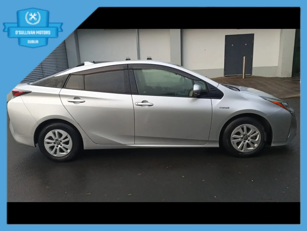 Toyota Prius / 2016 / 1.8 PETROL HYBRID / AUTO - Image 4
