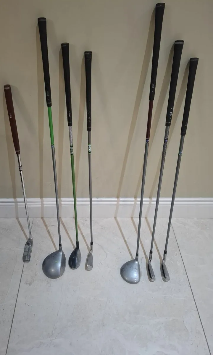 US Kids Golf Clubs and Bag - Image 3