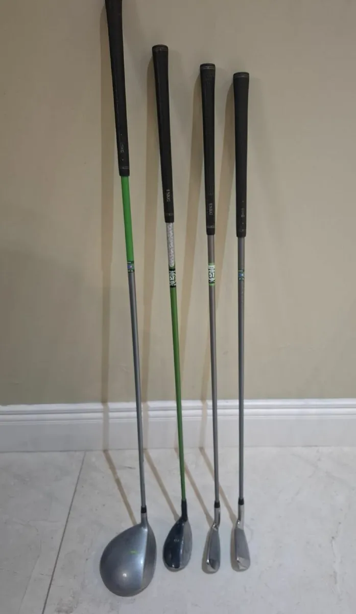 US Kids Golf Clubs and Bag - Image 4