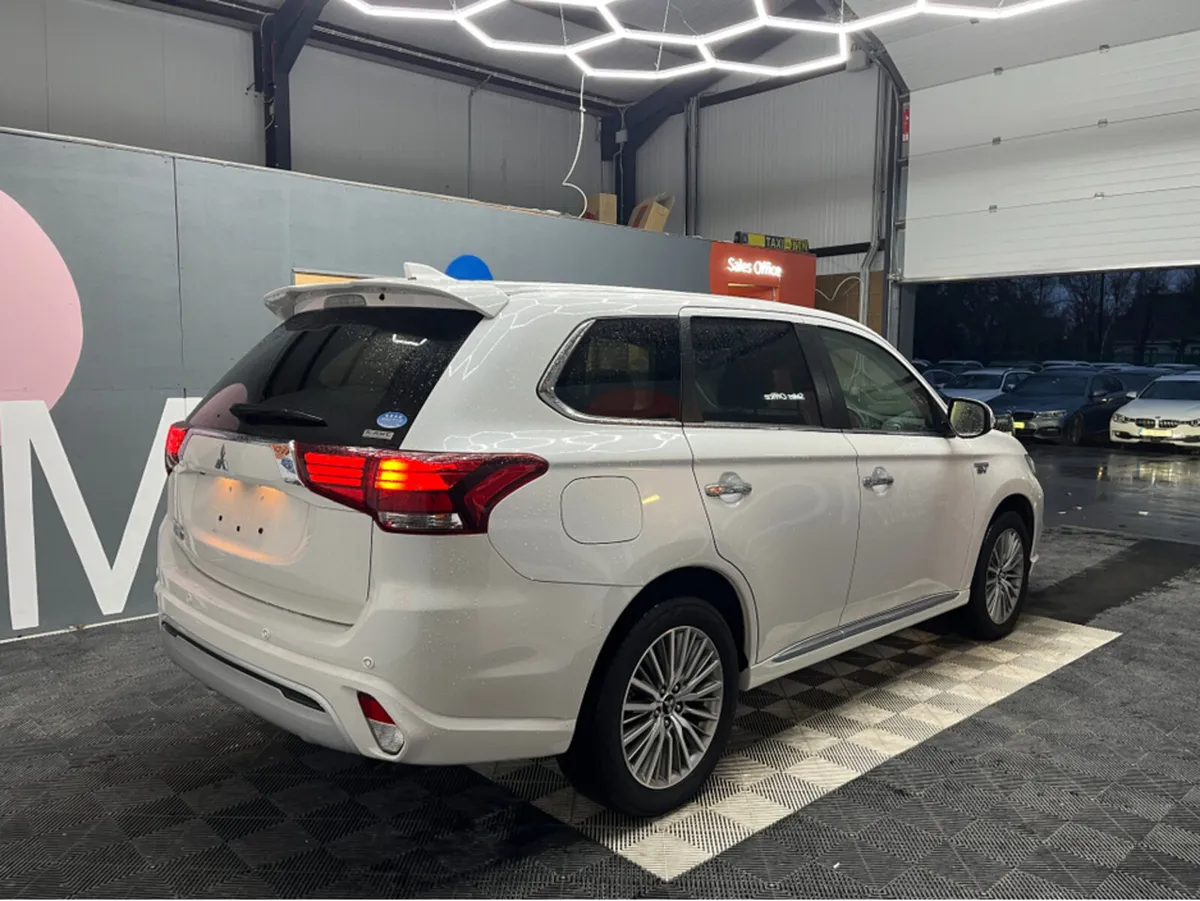 Mitsubishi Outlander €23950 2020 MITSUBISHI OUTLAN - Image 2