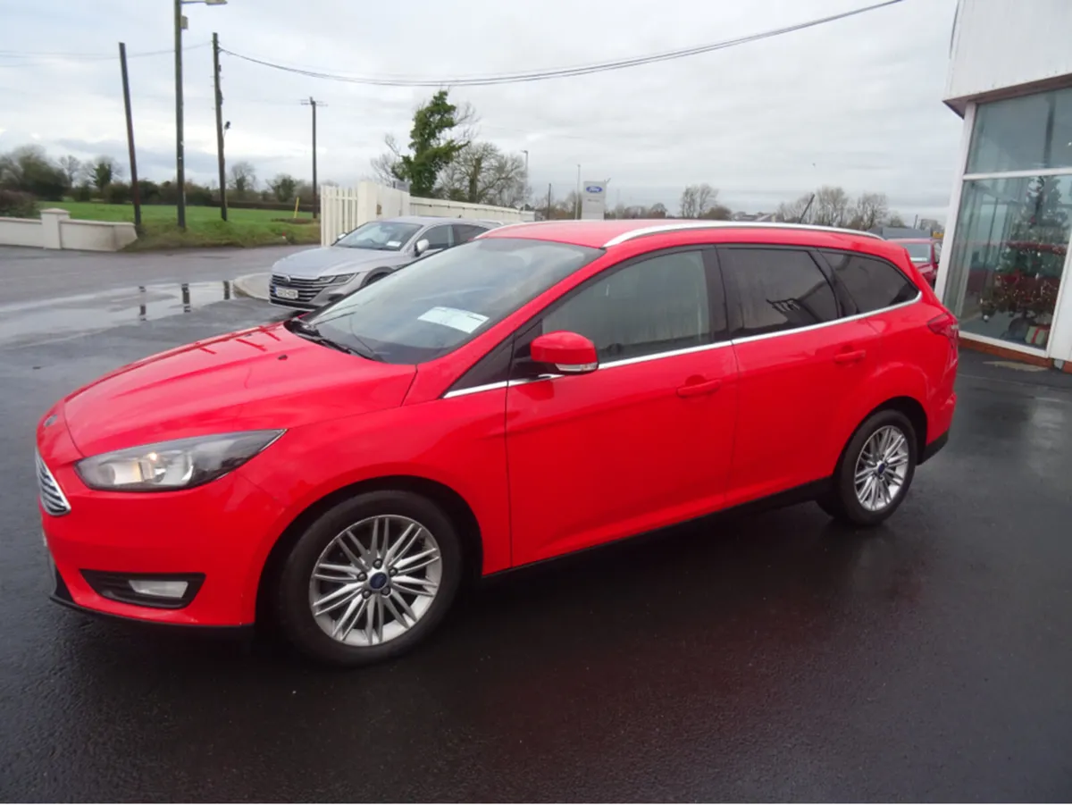 Ford Focus Titanium 1.5tdci Estate 120 bhp - Image 3