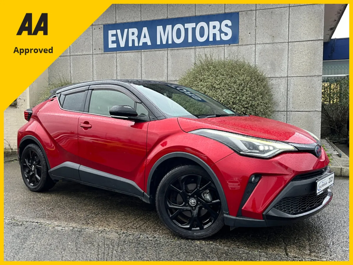Toyota C-HR SOL HYBRID AUTOMATIC 1.8 PETROL //HIGH - Image 1