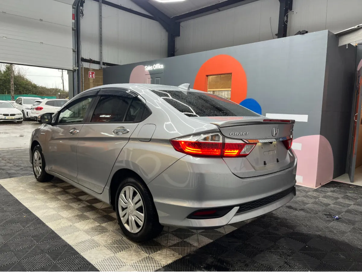 Honda Grace €16950! 2020 HONDA GRACE HYBRID LX SEN - Image 4