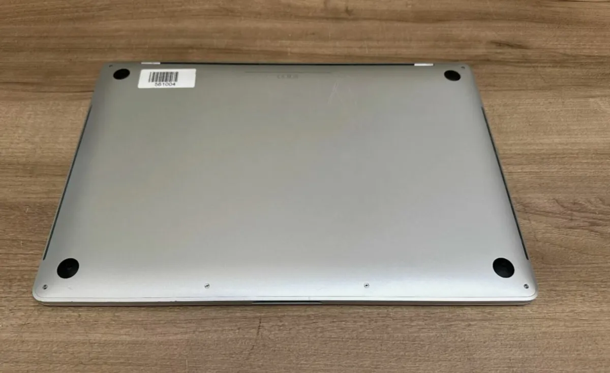 2018 Apple MacBook Pro 15" i7 16GB RAM 256GB SSD - Image 4
