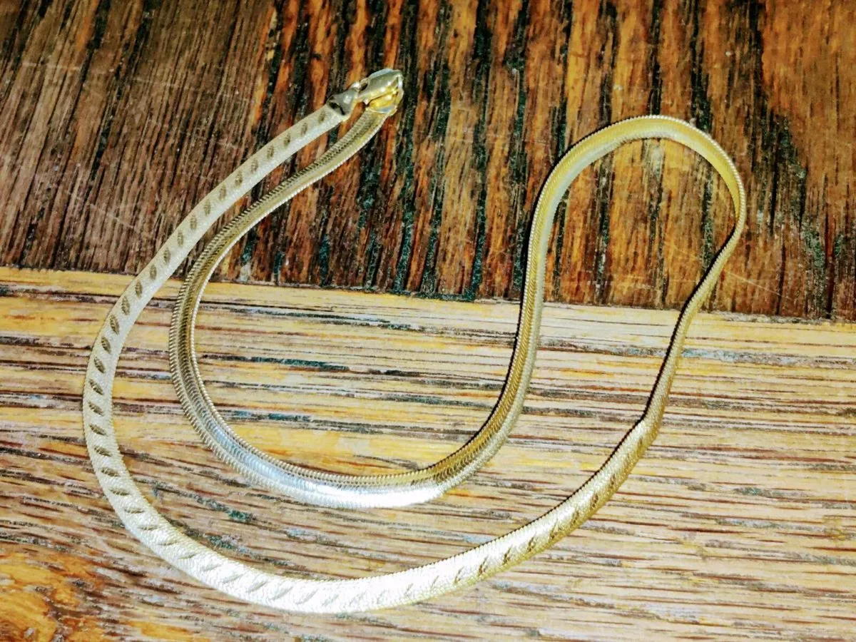 HERRINBONE, 9CT Gold 8.03g 18"Long Chain & Cert ! - Image 1