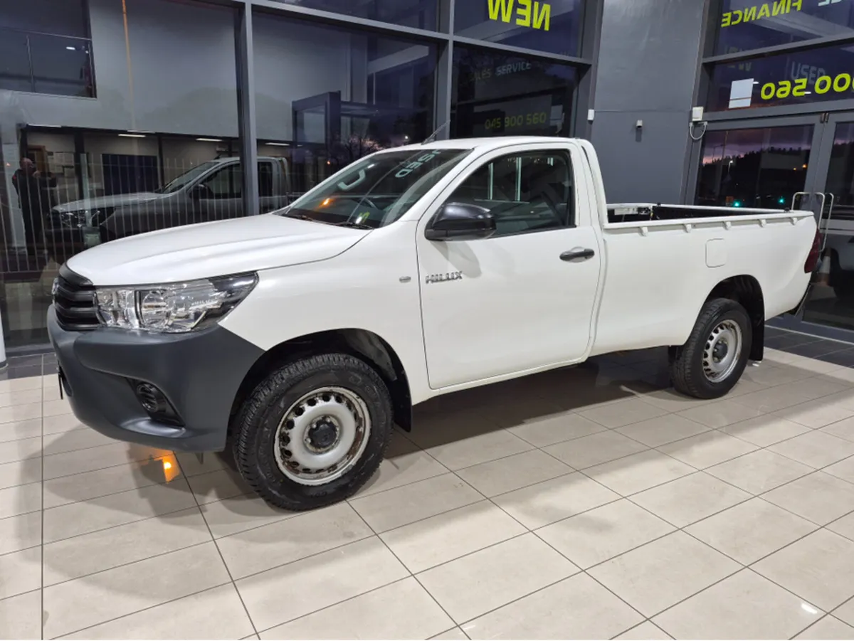 Toyota Hilux SINGLE CAB DLX 2DR - Image 1