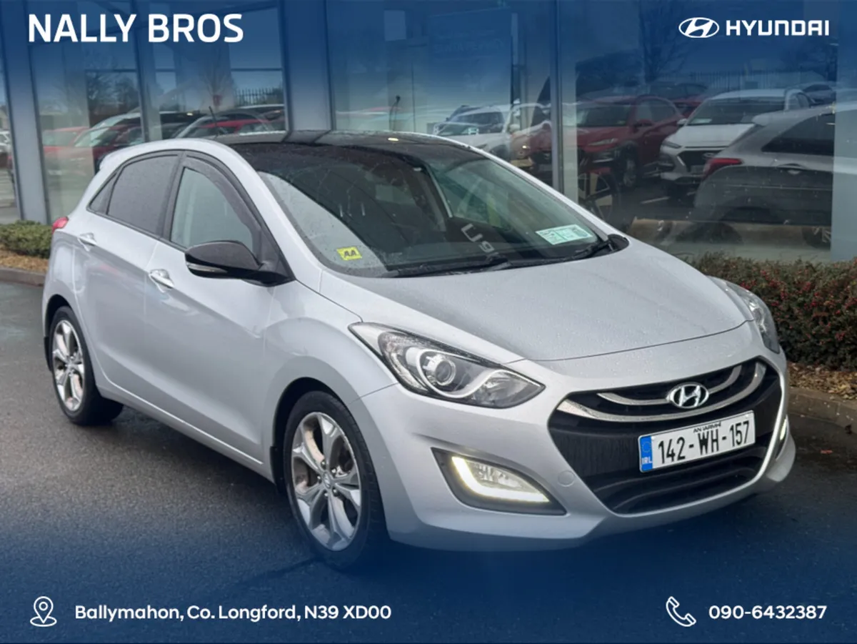 Hyundai i30 1.6 PREMIUM 5DR - Image 1