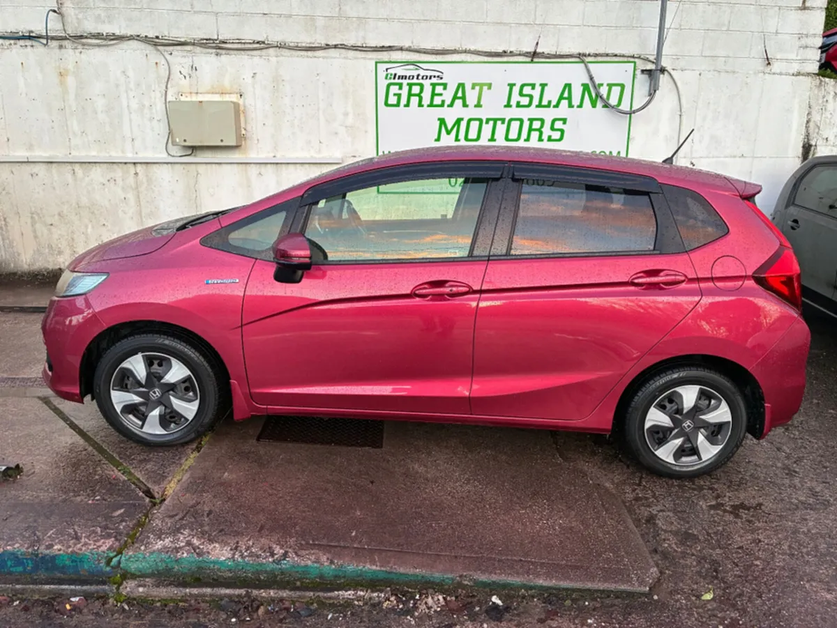 Honda Fit 1.5 petrol hybrid - Image 3