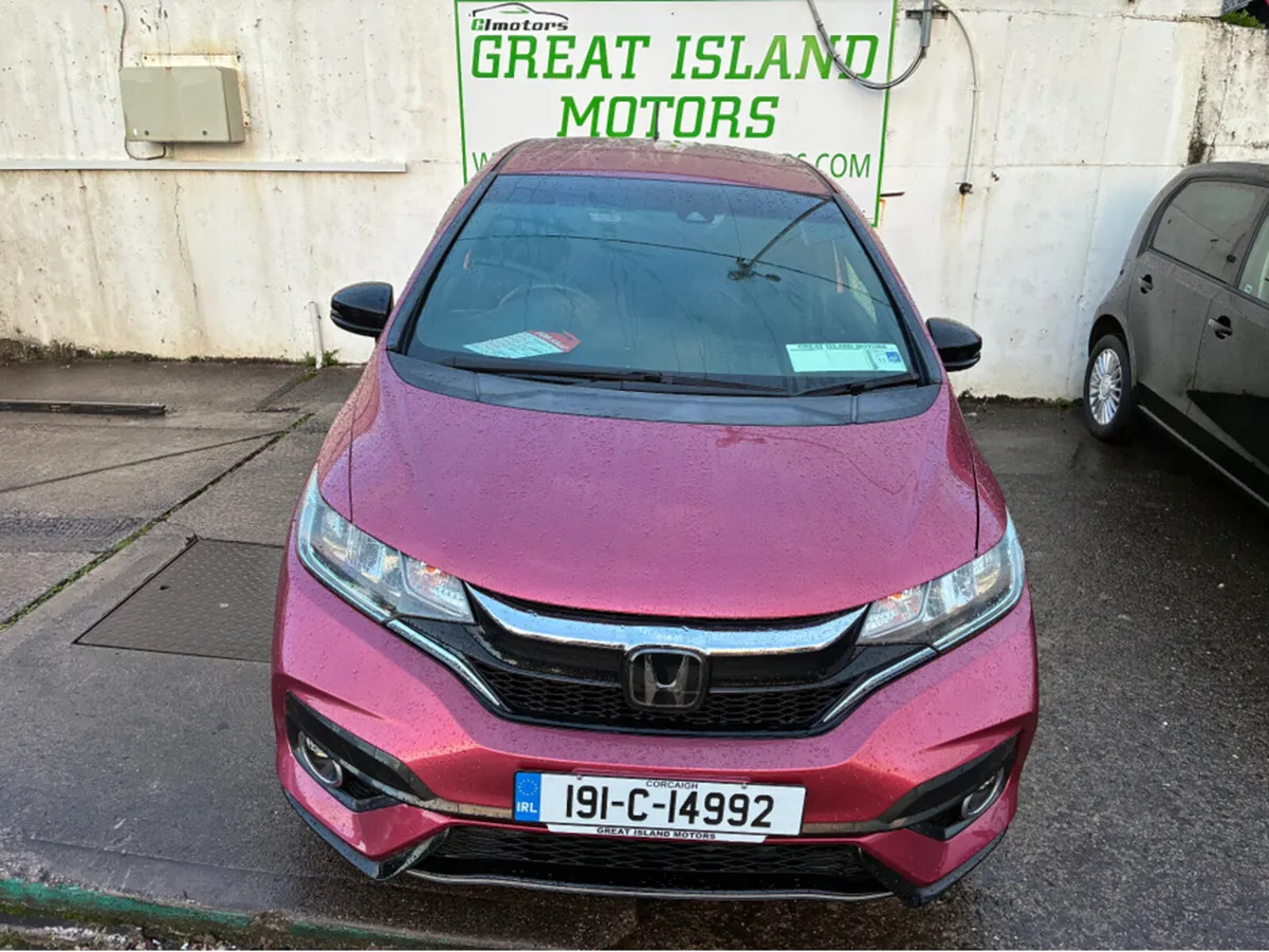 Honda Fit 1.5 petrol hybrid - Image 2