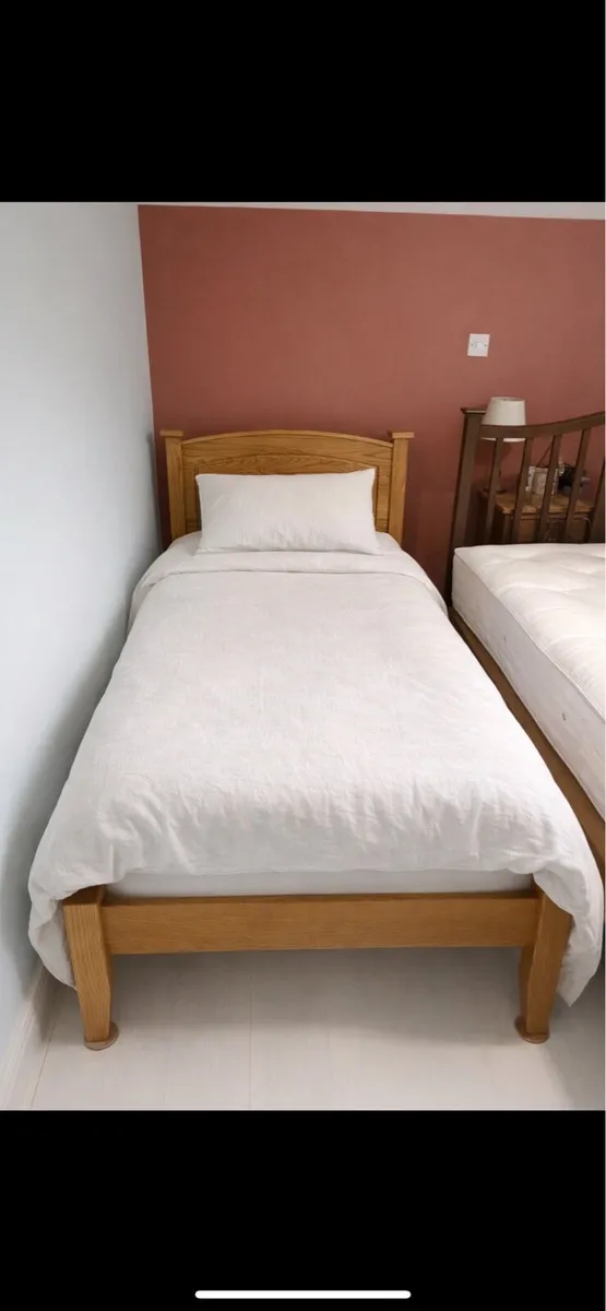 Single  beds (2) - Image 1
