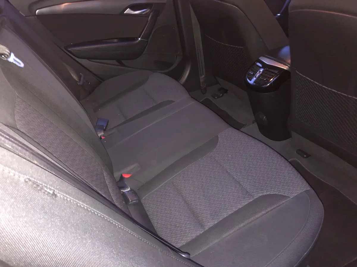 HYUNDAI i40 LUXURY NCT 27 TAX 7/26!AS NEW SMALL - Image 3