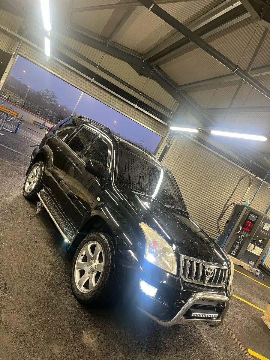 Toyota Landcruiser - Image 3