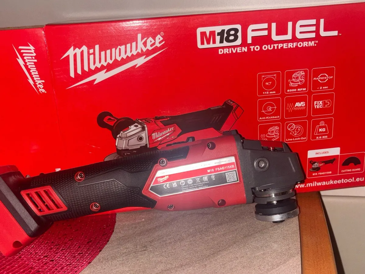 Milwaukee angle grinder - Image 2
