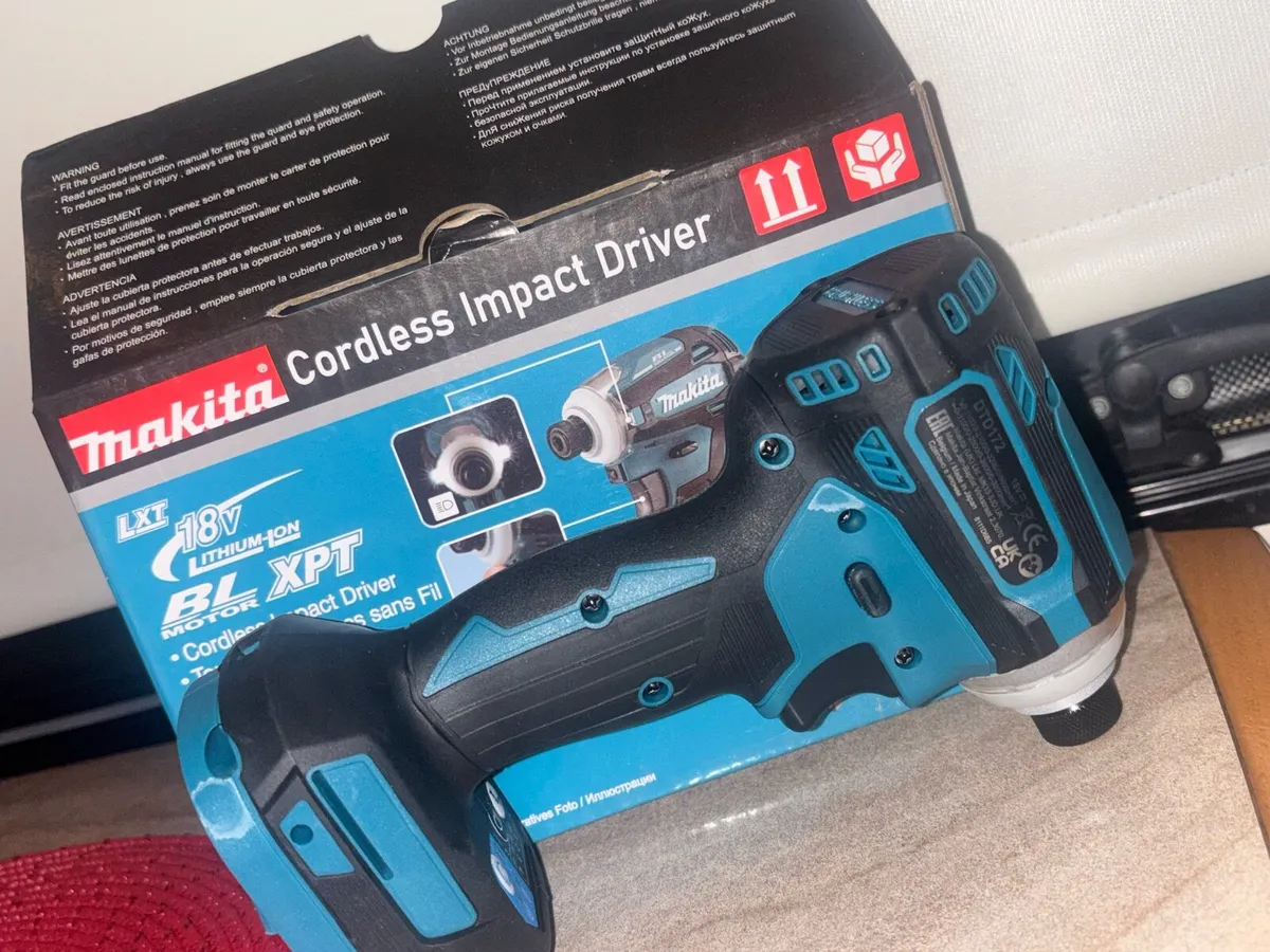 Makita DTD173 18V Ixt brushless impact driver - Image 2
