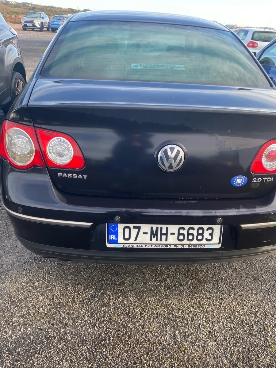 Volswagen Passat - Image 4
