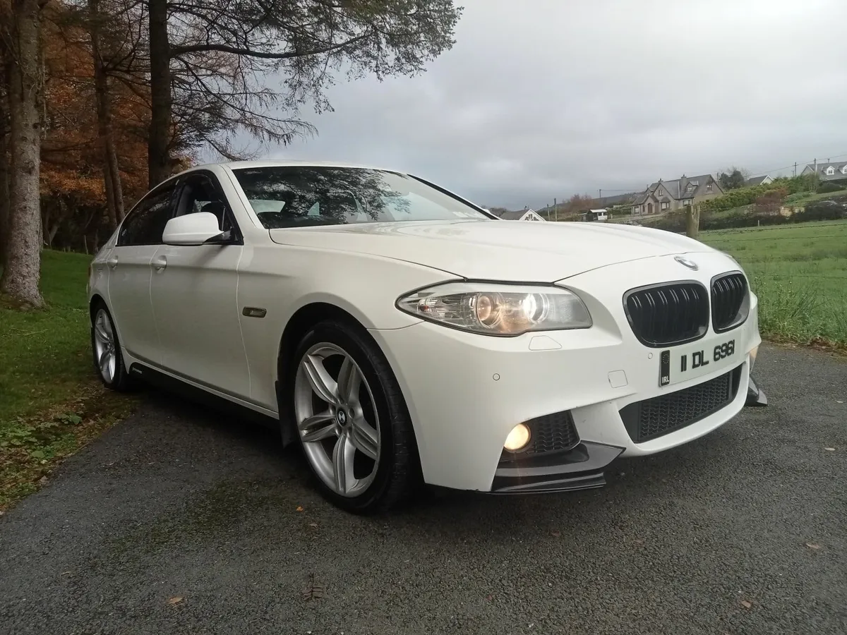 BMW 5-Series 2011 - Image 1