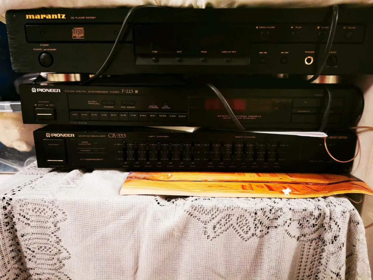 Pioneer Graphic Equaliser + Tuner + Marantz CD pla