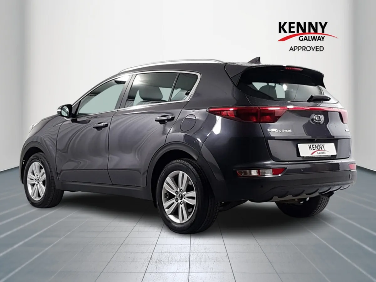Kia Sportage 1.7 PLATINUM 5DR - Image 4